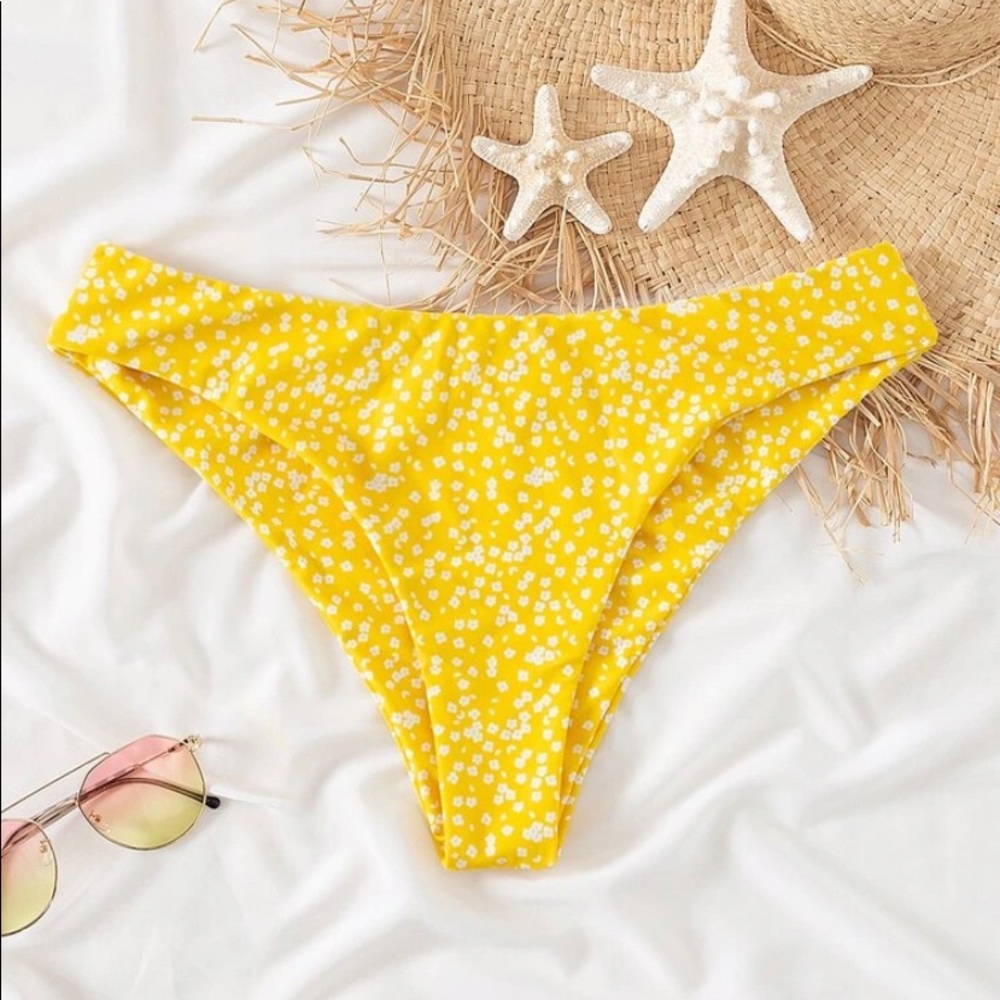 yellow floral shein swimsuit bottoms size XL